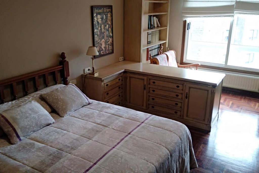 Vivienda 3 Dormitorios Zona Balaidos-Pza. America ヴィーゴ エクステリア 写真