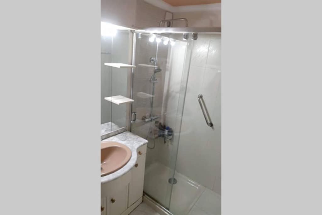 Vivienda 3 Dormitorios Zona Balaidos-Pza. America ヴィーゴ エクステリア 写真
