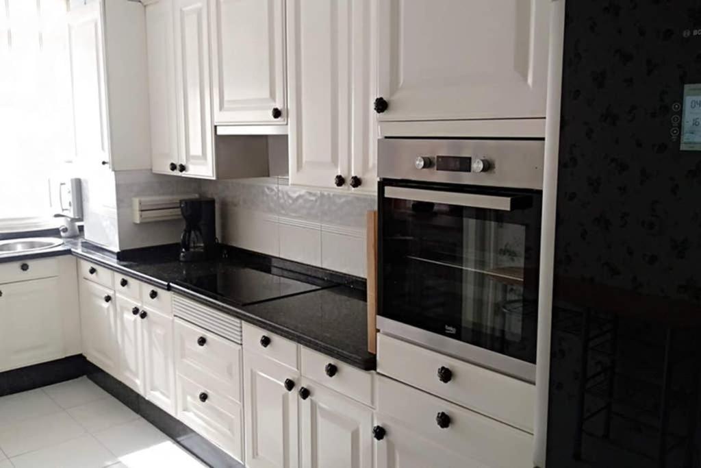 Vivienda 3 Dormitorios Zona Balaidos-Pza. America ヴィーゴ エクステリア 写真