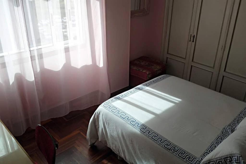 Vivienda 3 Dormitorios Zona Balaidos-Pza. America ヴィーゴ エクステリア 写真